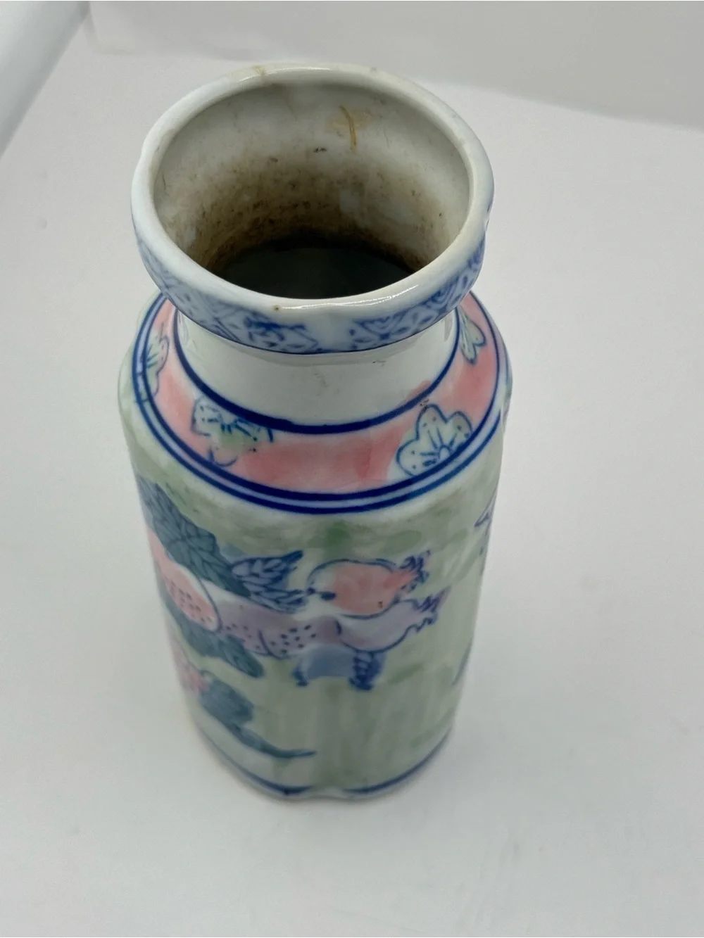 Vintage Chinese porcelain bud vase